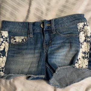Short jean shorts.